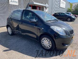 Toyota Yaris Yaris II (P9), Hatchback, 2005 / 2014 1.3 16V VVT-i picture 8