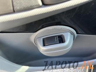 Toyota Aygo Aygo (B10), Hatchback, 2005 / 2014 1.0 12V VVT-i picture 11