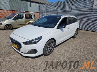Vrakbiler auto Hyundai I-30 i30 Wagon (PDEF5), Combi, 2017 1.4 T-GDI 16V 2019/6