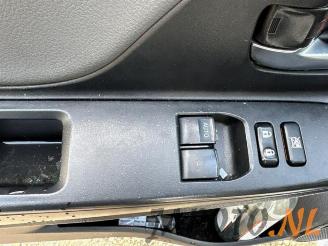 Toyota Yaris Yaris III (P13), Hatchback, 2010 / 2020 1.0 12V VVT-i picture 11