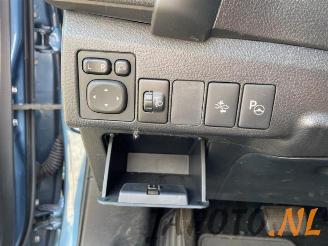 Toyota Auris Auris (E18), Hatchback 5-drs, 2012 / 2019 1.8 16V Hybrid picture 13