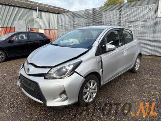 Autoverwertung Toyota Yaris Yaris III (P13), Hatchback, 2010 / 2020 1.5 16V Hybrid 2013/1