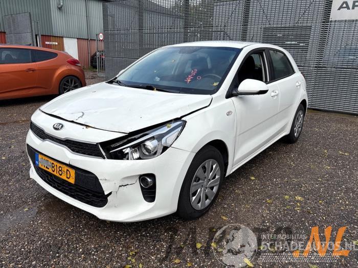 Kia Rio Rio IV (YB), Hatchback, 2017 1.0i T-GDi 100 12V