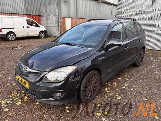 Vrakbiler auto Hyundai I-30 i30 Crosswagon (WWH), Combi, 2007 / 2012 1.6 CVVT 16V 2011/6