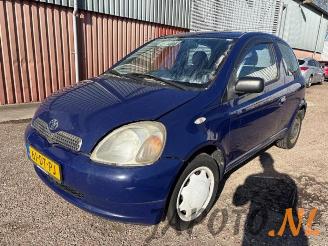 Salvage car Toyota Yaris Yaris (P1), Hatchback, 1999 / 2005 1.3 16V VVT-i 2000/1