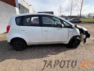 Mitsubishi Colt Colt (Z2/Z3), Hatchback, 2004 / 2012 1.1 12V picture 6