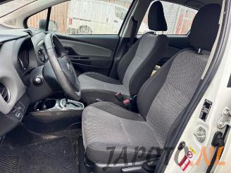 Toyota Yaris Yaris III (P13), Hatchback, 2010 / 2020 1.5 16V Hybrid picture 10