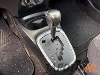 Toyota Yaris Yaris III (P13), Hatchback, 2010 / 2020 1.5 16V Hybrid picture 12