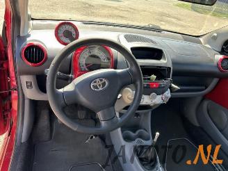 Toyota Aygo Aygo (B10), Hatchback, 2005 / 2014 1.0 12V VVT-i picture 9