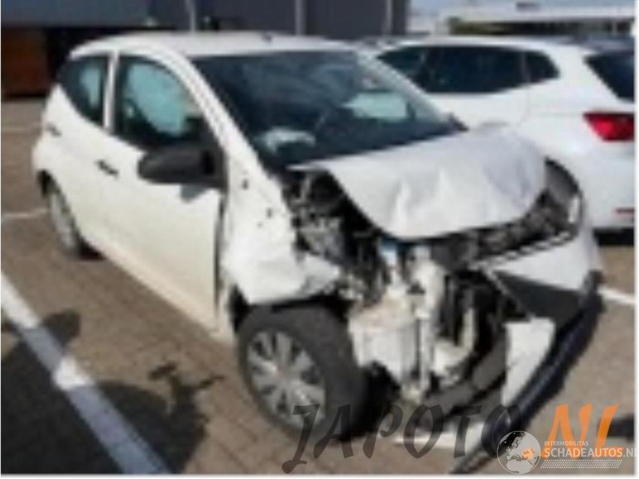 Toyota Aygo Aygo (B40), Hatchback, 2014 1.0 12V VVT-i