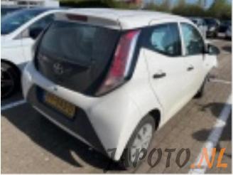 Toyota Aygo Aygo (B40), Hatchback, 2014 1.0 12V VVT-i picture 2