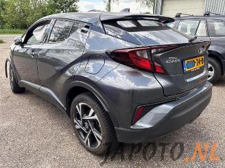 Toyota C-HR C-HR (X1,X5), SUV, 2016 1.8 16V Hybrid picture 3