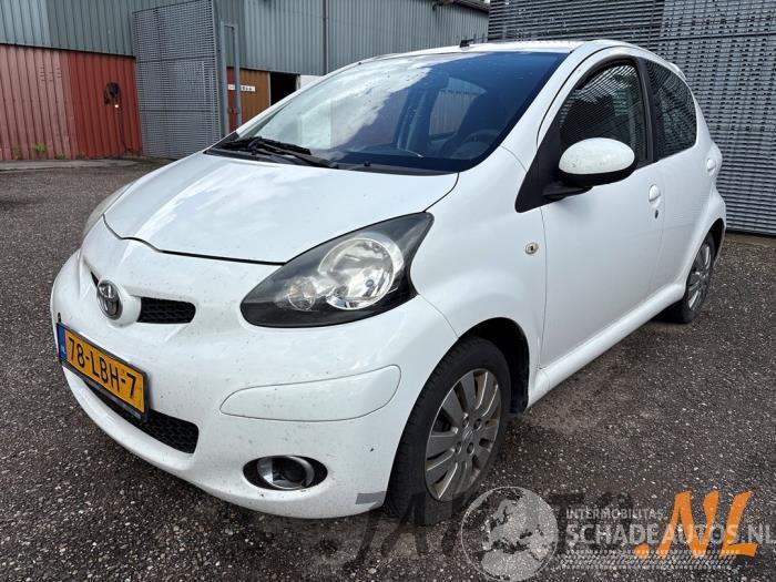 Toyota Aygo Aygo (B10), Hatchback, 2005 / 2014 1.0 12V VVT-i