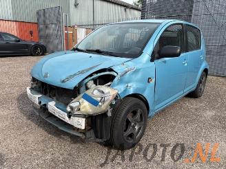 rozbiórka samochody osobowe Daihatsu Sirion Sirion 2 (M3), Hatchback, 2005 1.0 12V DVVT 2006/9