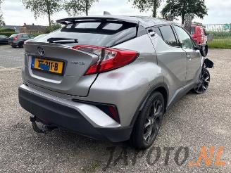 Toyota C-HR C-HR (X1,X5), SUV, 2016 1.8 16V Hybrid picture 5