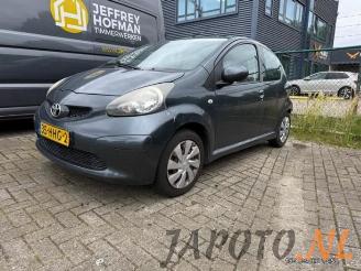 Uttjänta bilar auto Toyota Aygo Aygo (B10), Hatchback, 2005 / 2014 1.0 12V VVT-i 2008/11