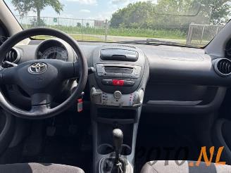 Toyota Aygo Aygo (B10), Hatchback, 2005 / 2014 1.0 12V VVT-i picture 9