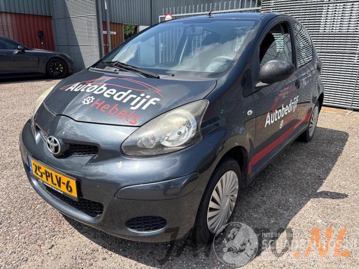 Toyota Aygo Aygo (B10), Hatchback, 2005 / 2014 1.0 12V VVT-i