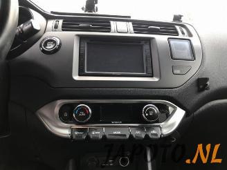 Kia Rio Rio III (UB), Hatchback, 2011 / 2017 1.2 CVVT 16V picture 10