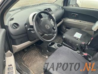 Daihatsu Sirion Sirion 2 (M3), Hatchback, 2005 1.3 16V DVVT picture 7