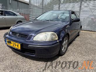 Coche siniestrado Honda Civic Civic (EJ/EK), Hatchback 3-drs, 1995 / 2001 1.4iS 16V 1996/8