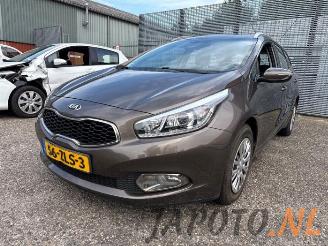 Salvage car Kia Cee d Cee'd Sportswagon (JDC5), Combi, 2012 / 2018 1.6 GDI 16V 2013/1