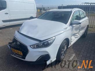 Auto da rottamare Hyundai I-30 i30 Wagon (PDEF), Combi, 2017 1.0 T-GDI 12V 2019/3
