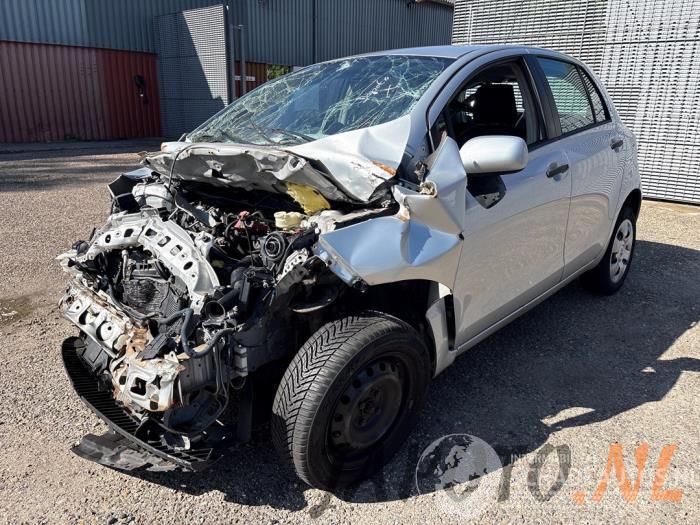 Toyota Yaris Yaris II (P9), Hatchback, 2005 / 2014 1.3 16V VVT-i