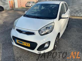 Vrakbiler auto Kia Picanto Picanto (TA), Hatchback, 2011 / 2017 1.0 12V 2013/7