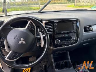 Mitsubishi Outlander  picture 9