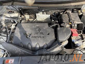 Mitsubishi Outlander  picture 16