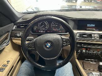 BMW 7-serie 750Li ActiveHybrid 450 PK NL NAP! picture 21