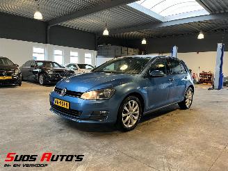 Schadeauto Volkswagen Golf 1.6 TDI Trendline 2014/7