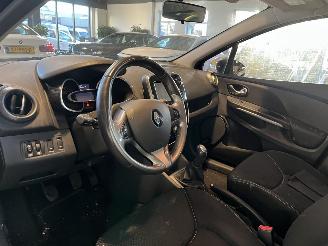 Renault Clio 1.5 dCi ECO Night&Day NL NAP! picture 15