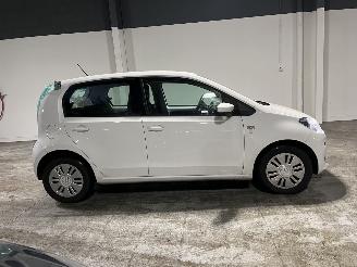 Volkswagen Up! 1.0 move up! BlueMotion picture 6
