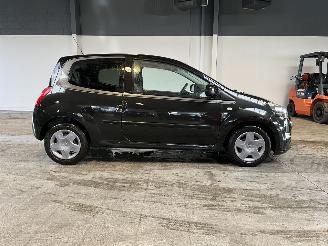 Renault Twingo 1.2 16V Collection NAP! picture 6