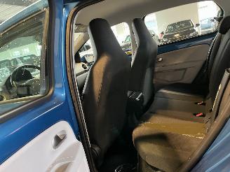 Volkswagen Up! 1.0 BMT move up! picture 14