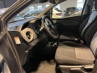 Toyota Yaris 1.0 VVT-i Energy NAP! picture 15