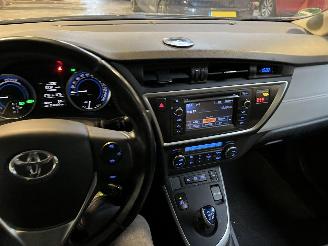 Toyota Auris Sports 1.8 Hybrid Lease Pro picture 22