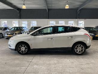 Lancia Delta 1.4 M.air Lounge picture 2