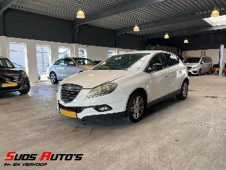 Damaged car Lancia Delta 1.4 M.air Lounge 2012/2