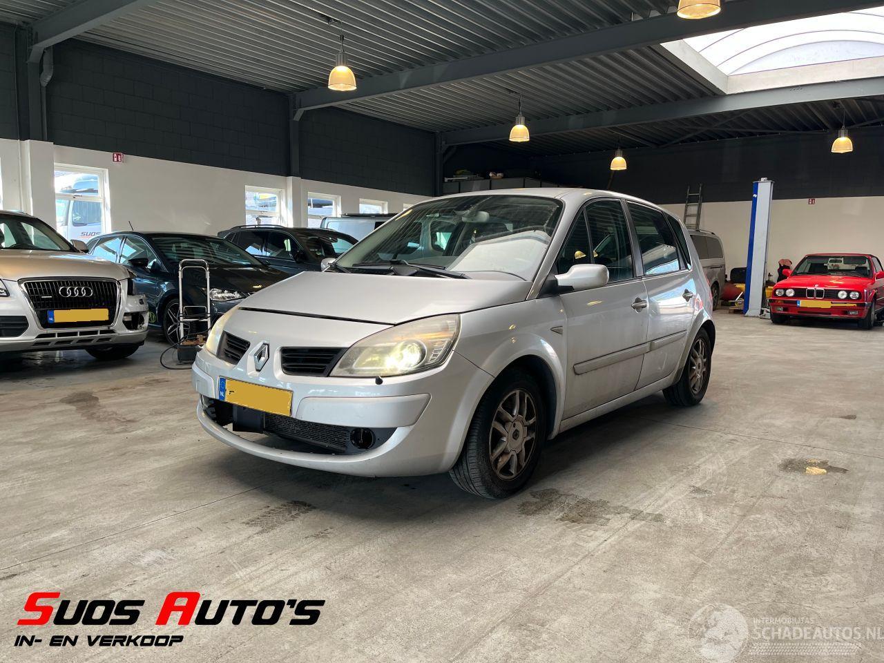 Renault Scenic 2.0-16V Tech Line
