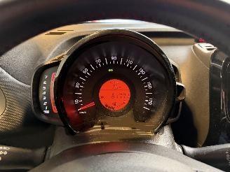 Citroën C1 1.0 VTi Shine picture 22