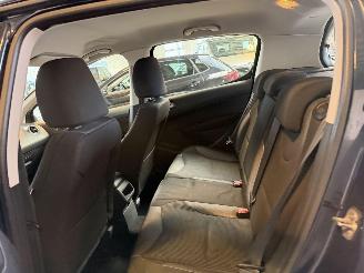 Peugeot 308 1.6 HDiF Millesim 200 NL NAP! picture 12