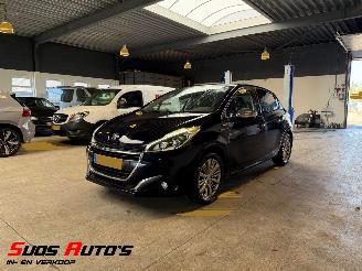 Schadeauto Peugeot 208 1.2 PureTech Allure 2018/2