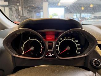 Ford Fiesta 1.25 Ghia picture 18