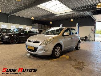 Vaurioauto  passenger cars Hyundai I-20 1.4i DynamicVersion Automaat 2009/3