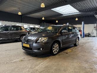 skadebil auto Toyota Avensis Wagon 1.8 VVTi Luna 2008/2