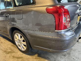 Toyota Avensis Wagon 1.8 VVTi Luna picture 10