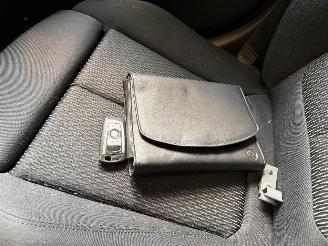 BMW 3-serie 320i Executive picture 20